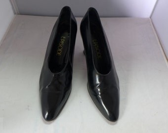 Black Pumps Made In Italy Vero Cuoio "(Episode) Size 39.5 Heels 3.25 Gently Worn!
