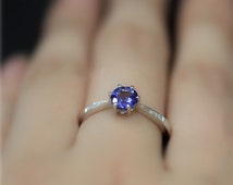 Natural tanzanite engagement rings