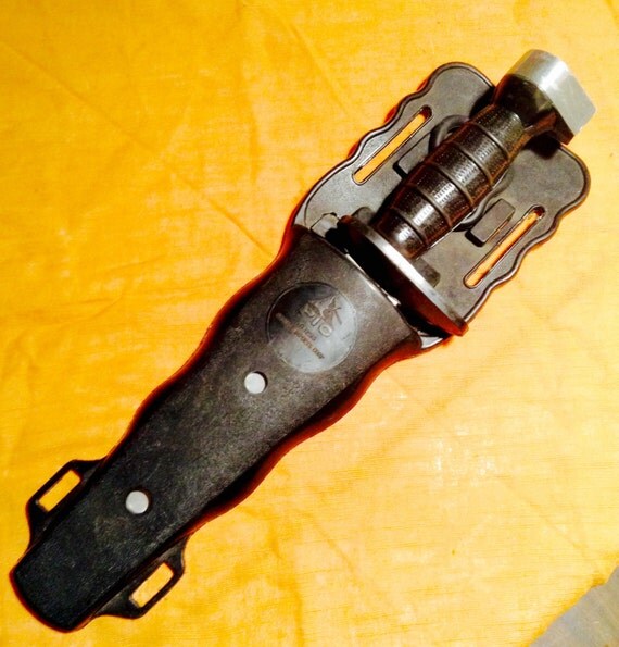 Vintage 1980 Japanese PIC Dive Knife