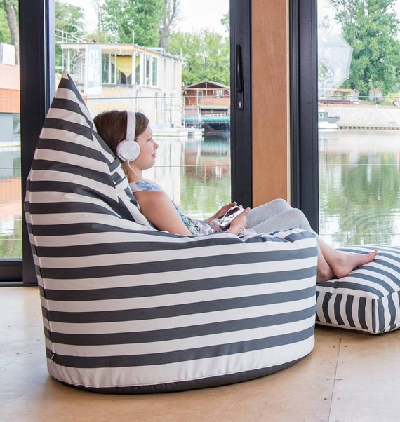 Comfortable bean bag chair / pouf adult size chair huge