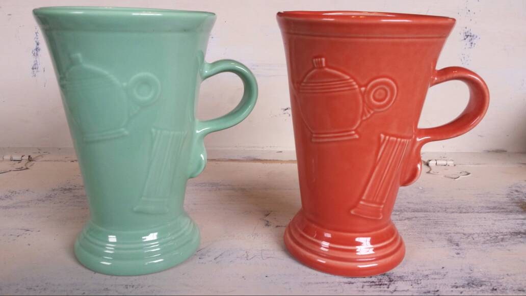Set of 2 Fiesta Pedestal Mugs. Persimmon and Mint green