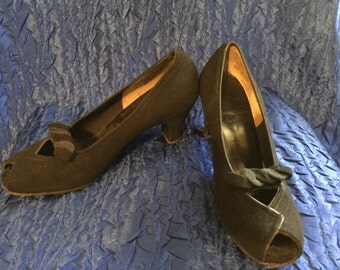Vintage Black Vevet Open Toe 1940's Pumps
