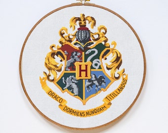 Hogwarts Cross Stitch Pattern, Harry Potter Cross Stitch Pattern, Hogwarts Crest Modern Easy Chart, Hogwarts, Pdf Format, Instant Download