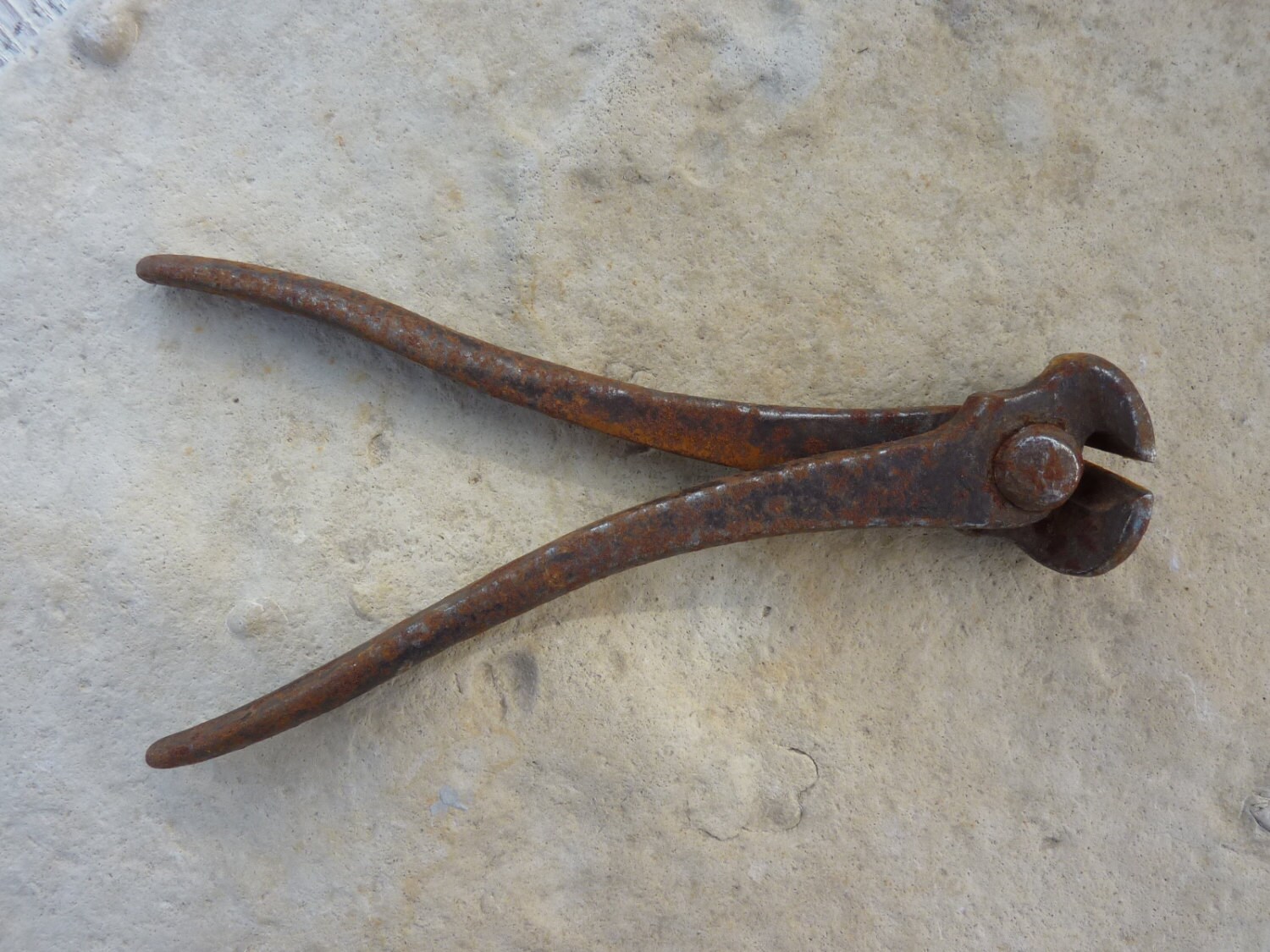 Antique Hand Pliers Farrier Blacksmith Tongs Nail