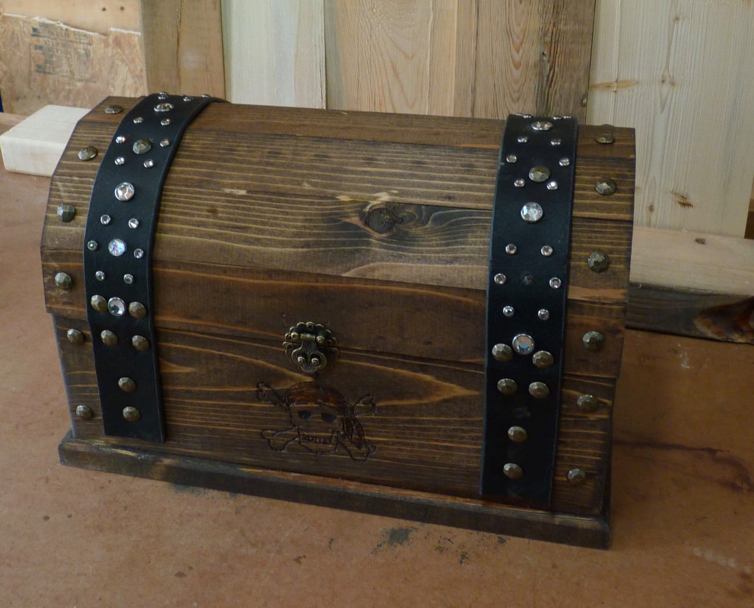 Real Wooden Pirate's treasure chest 4