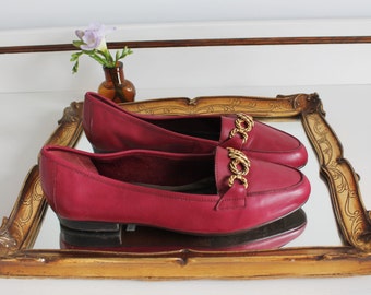 Vintage Clarks Dark Pink Magenta Leather Chain Link Detail Flat Loafers Shoes Size UK 5 EU 38 US 7