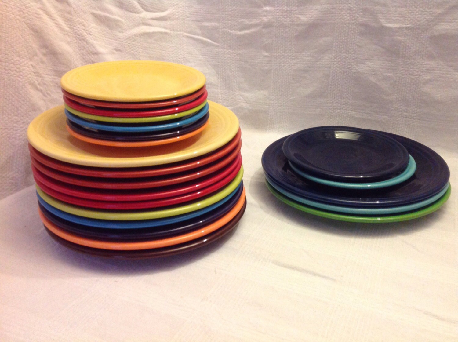 Vintage FIESTA WARE dinner plates 10.5 inch Homer Laughlin