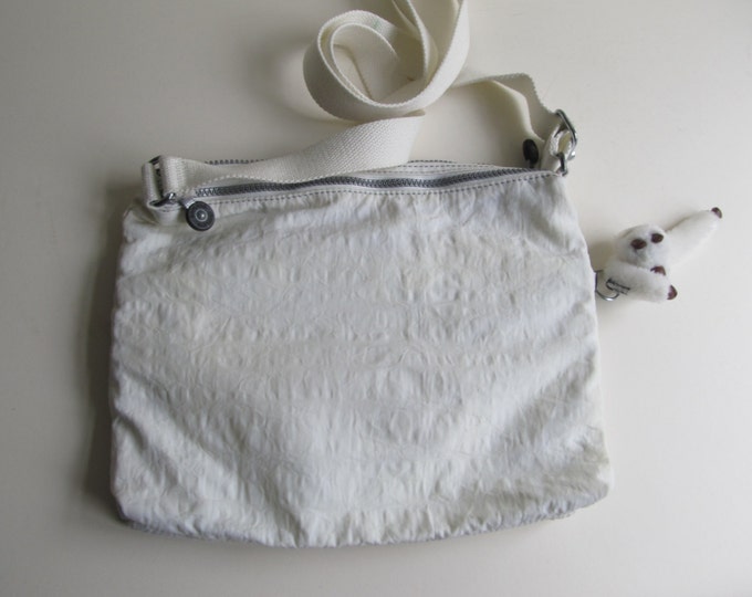 Medium Kipling white crossbody handbag, ladies purse, overnight bag, lightweight travel supplies