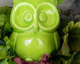 Ceramic Owl Statue infruit apple green Desk decoration cm