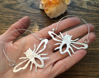 Honeybee hoop earrings, insect jewelry, bee hoop earrings