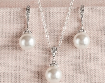 Pearl Crystal Gold Layered Necklace – Bridesmaid Jewellery, Wedding Party Gift (White)