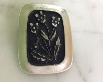 R Tennesmed Sweden Mod Pewter Floral Brooch