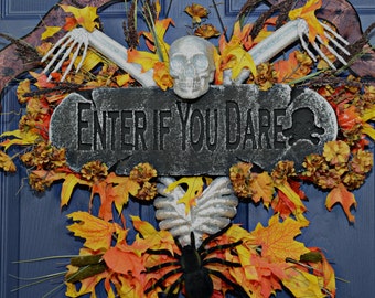 Halloween Skeleton Wreath , Spooky Skull Wreath , Halloween Wreaths For Front Door , Home Decor ,Wreath For Halloween , Scary Wreaths , Fall