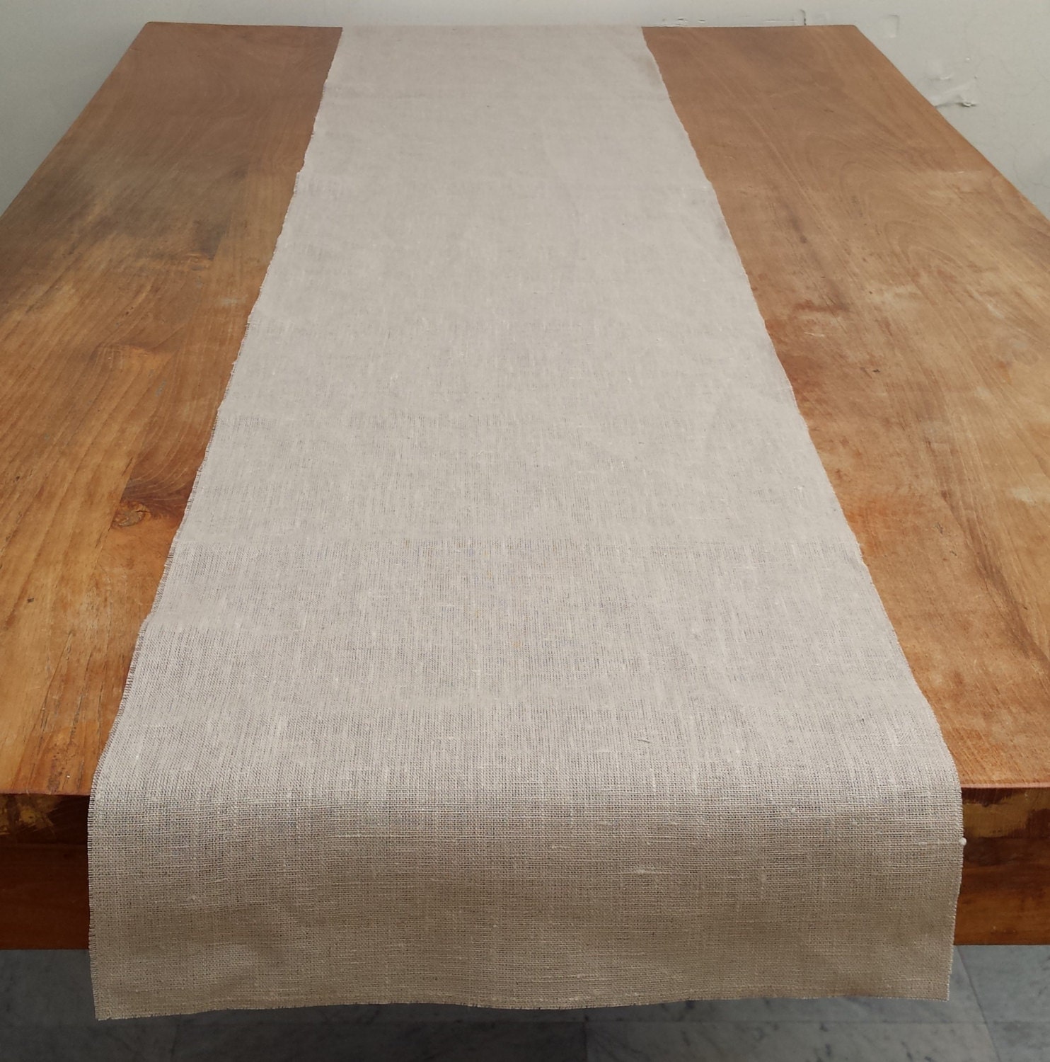 natural-linen-table-runner-customisable-rustic-wedding-decor