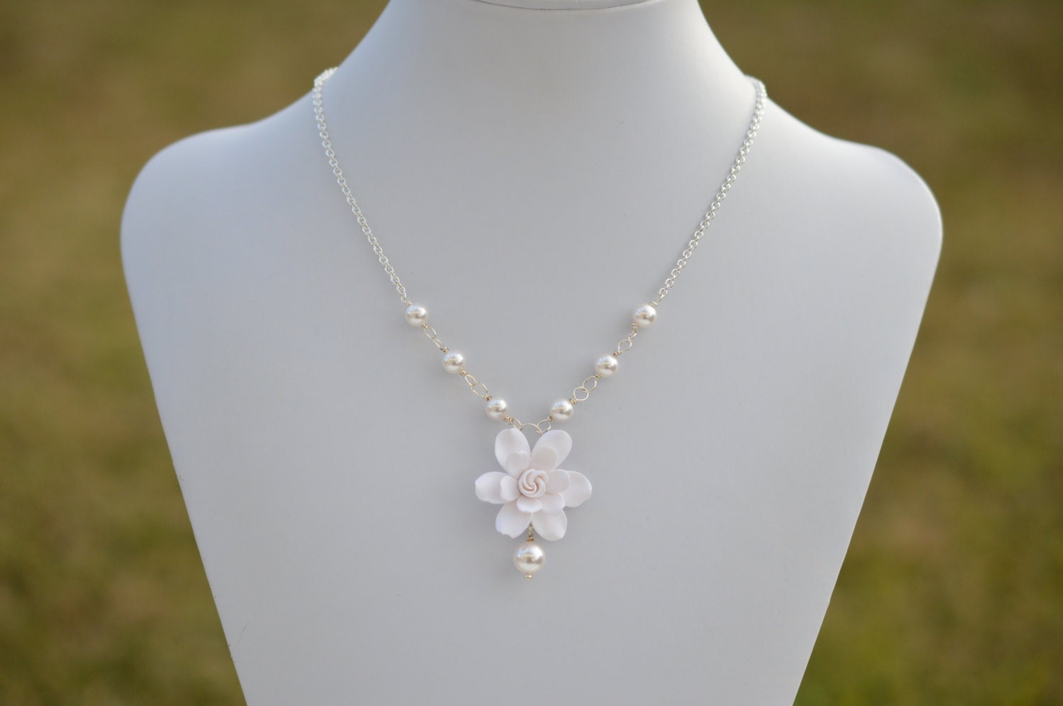 White Gardenia Necklace White Flower Necklace White by Diaszabo