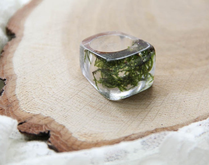 Resin Moss Ring, Forest Resin Ring, Transparent Resin Ring With Moss, Unique Resin Ring, Nature Inspired Ring, Moss Jewelry, Gift For Her