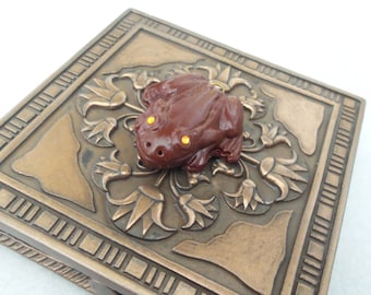 Chocolate Frog,Harry Potter,Inspired,Pendant,Handmade,Eyes,Gems,Honeydukes,Jewelry,Necklace,Wizard,Candy,Sweets,Magic,Spells,Hermione,Ron