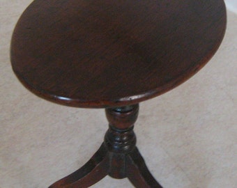 Apprentice piece reproduction antique Georgian occasional table.