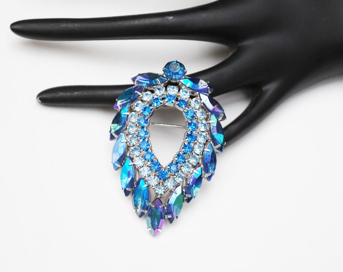 Blue Rhinestone Brooch - Juliana DeLizza & Elster - Crystal blue pin - Sarah Coventry