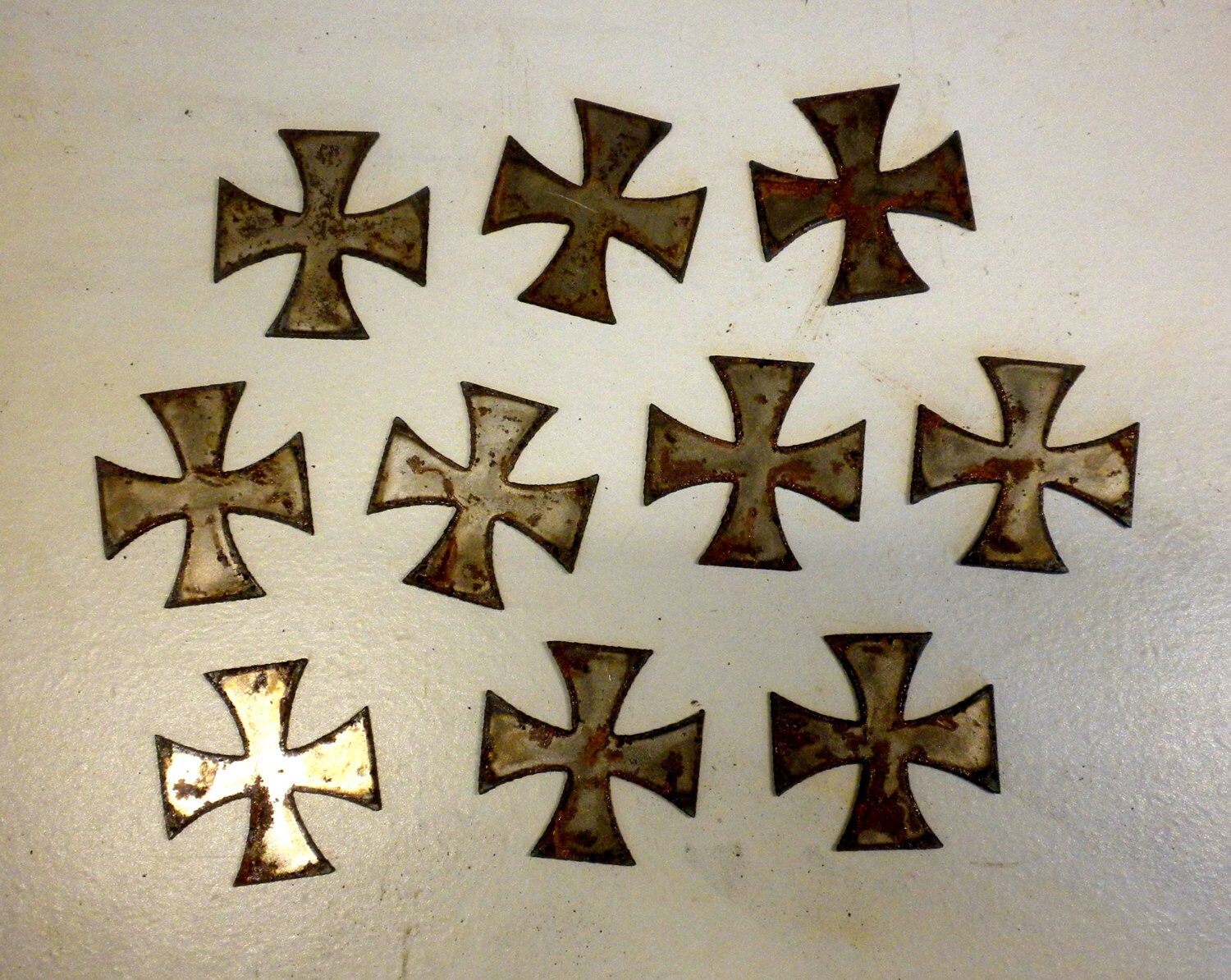 Lot Set of 10 Iron Cross Maltese Cross 2 inch Rusty Vintage