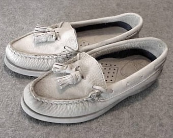 Pair Women's Eggshell White SPERRY TOPSIDERS Boat Shoes with Tassels Size 5