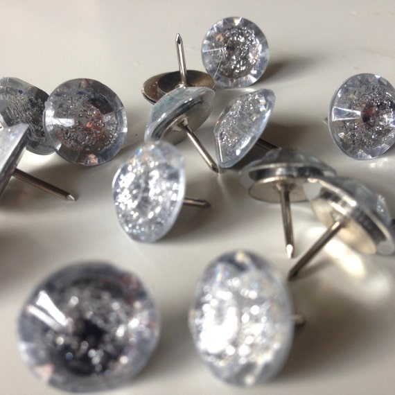 Items similar to Rhinestone Push Pins, Pin, Thumb tacks, Bulletin Board