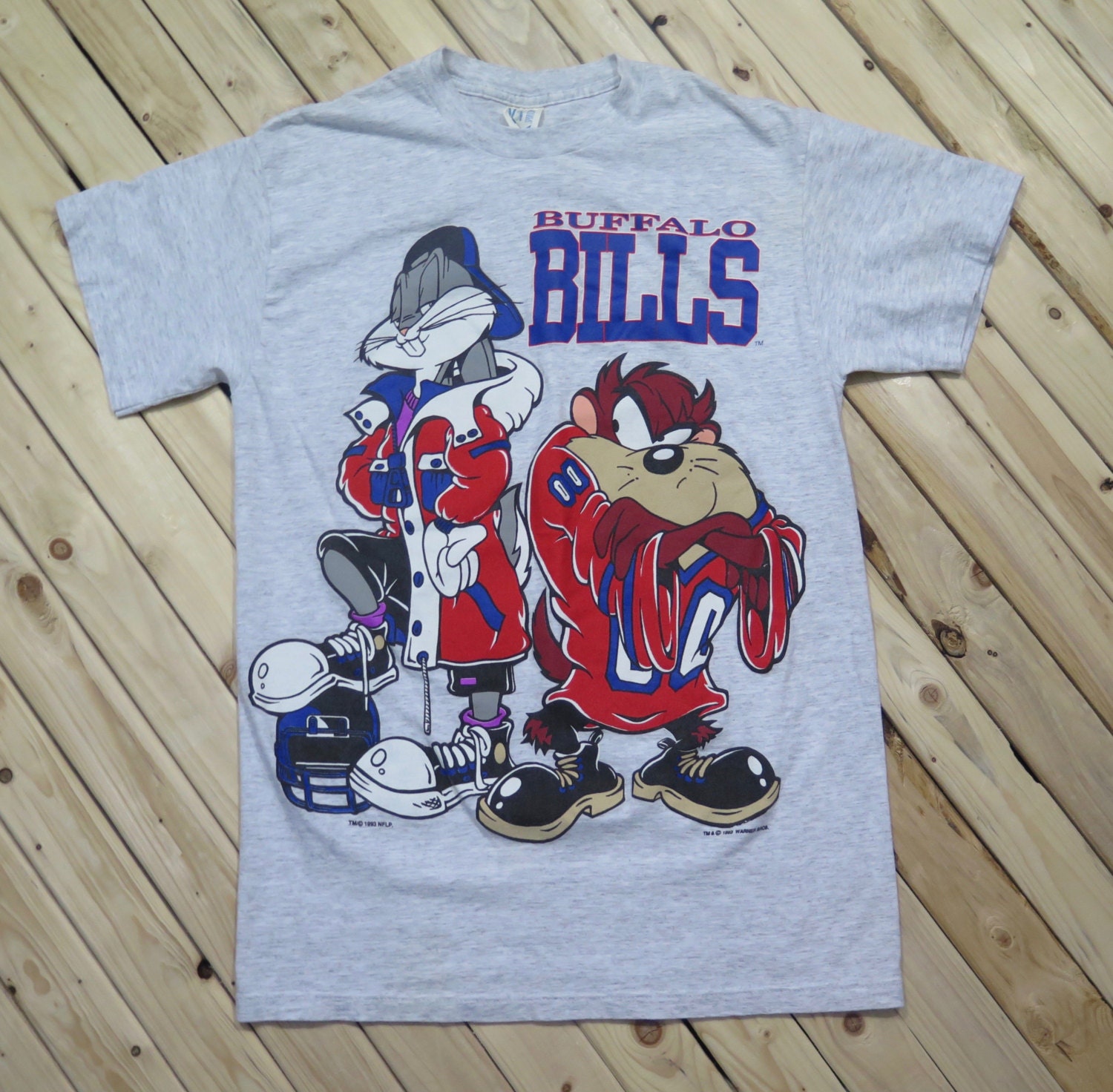 Buffalo Bills t-shirt Looney Tunes 90s bugs by TwoGuysGoodBuys