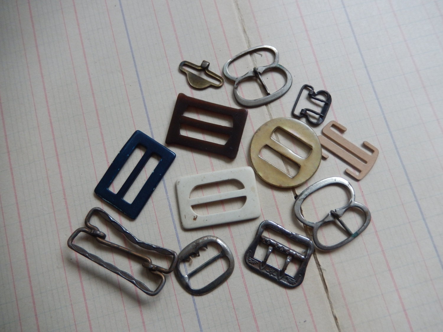 scarf fastener