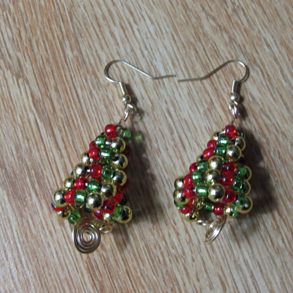 Beaded Christmas Tree Pierced Earrings by JeweledPageCreations