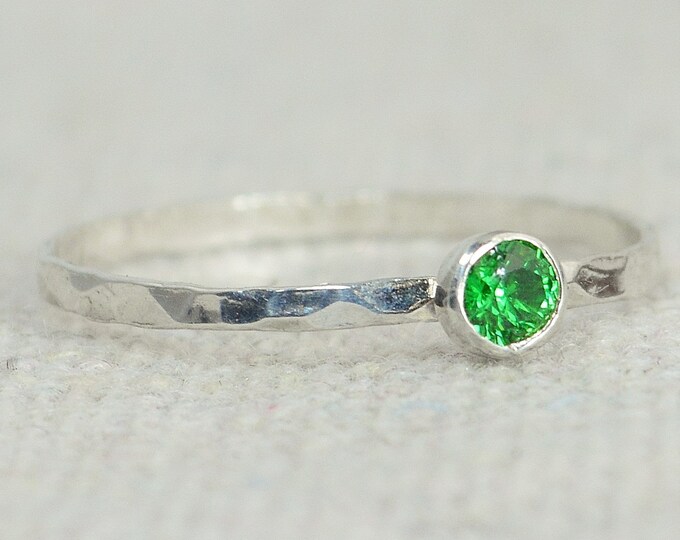 Dainty Emerald Ring, Hammered Silver, Stackable Rings, Mother's Ring, May Birthstone, Skinny Ring, May Birthday Ring