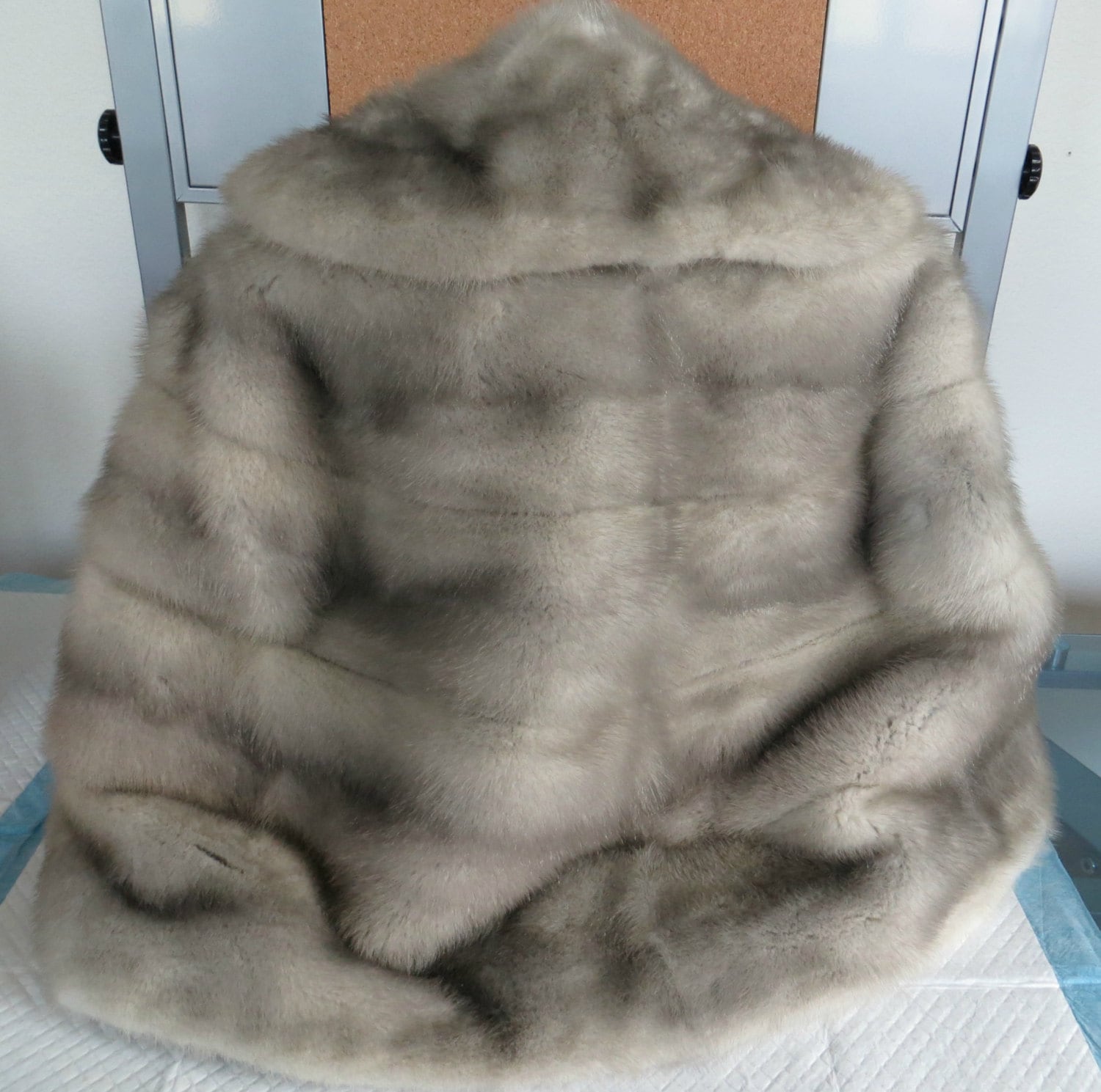 Vintage Genuiine Silver Mink Stole 1950s