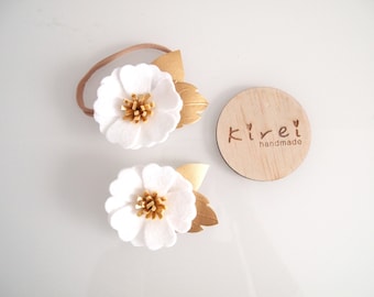 White KIREI BLOOM single flower headband or clip - Classic collection/ whimsical/ felt flower headband/ photo prop