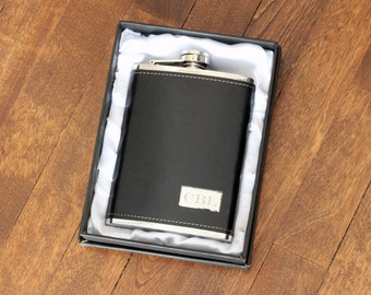 Personalized Flask Engraved Black Hip Flask, Leather Stainless Steel Groomsmen flask, Wedding Gift Groomsmen Groom Father, Corporate Gifts