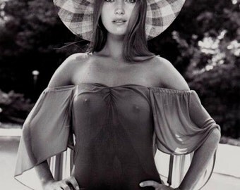 Sexy Jane Seymour 1970s Bond Girl Risque Sex Symbol Beautiful English Woman Sheer Nude Nearly Naked Black & White Photography Photo RePrint