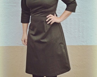 1940 style A-line dress in dark green