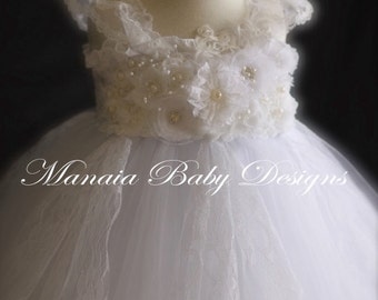 White Christening Dress / White Flower Girl Dress / White Lace Dress / White Vintage Dress