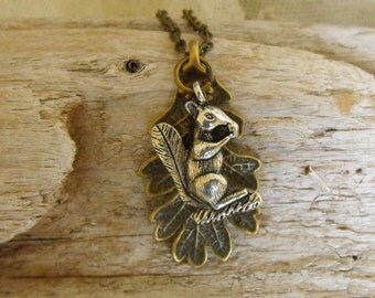 Oak Leaf Necklace, Squirrel Necklace,Fall Jewelry, Autumn, Antique Brass, Nature Lovers, Woodland, Rustic,