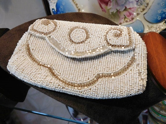 Bead Coin Purse Glass Micro Seed Bead Hand Beaded Evening Bag Wristlet Clutch Pouche Vintage 1930s Art Deco Bag Fold Over Flap