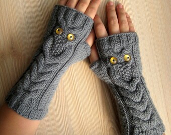 EXPRESS CARGO Knitting Owl Fingerless Gloves / Women Accessories / Fingereless Gloves / Gift For Christmas / Gifts For Her /// FORMALHOUSE