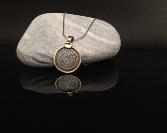 phaistos disc charm, golden silver 925 phaistos charm, phaistos disc greek jewelry collection, bijoux grec pendentifs, birthday jewel gift