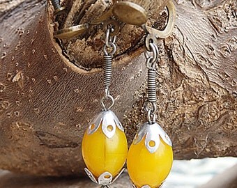 Vintage clip on earrings, Yellow clip earrings, Genuine Amber clip on wedding earrings, Clip bridal earrings, Yellow Amber dangle earrings