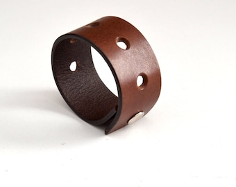 Leather Cuff Bracelet - Brown Leather - Size LARGE