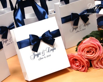 Navy Wedding Gift Bags with satin ribbon, bow and names - Elegant Personalized Paper Bag - Custom Wedding Gift bags