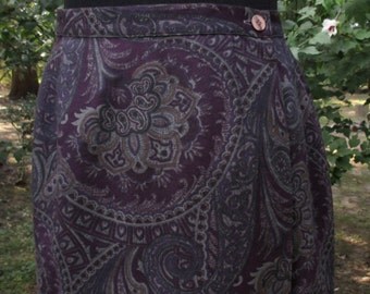 Vintage WRAP SKIRT, WOOL Midi, Dark Purple Paisley gray print, Retro high-waist, pencil skirt, 80s 90s boho dressy secretary, Fall/Winter, M
