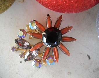Vintage Rhinestone Brooch