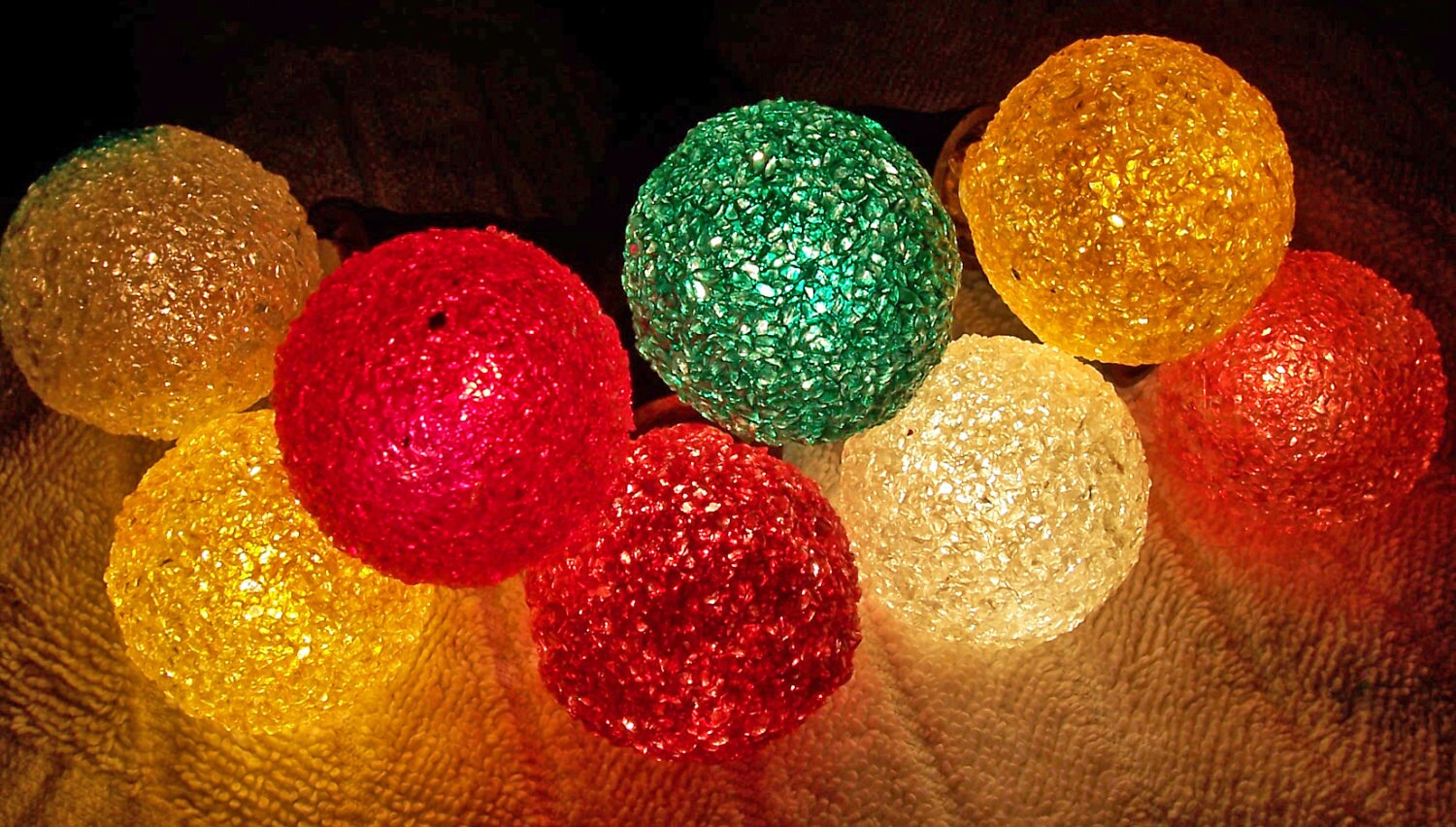 Vintage Glo Ball LIGHTED ICE Christmas Lights C6 Series Ice Christmas Lights