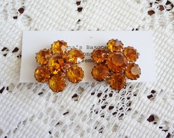 Vintage orange rhinestone clip on earrings