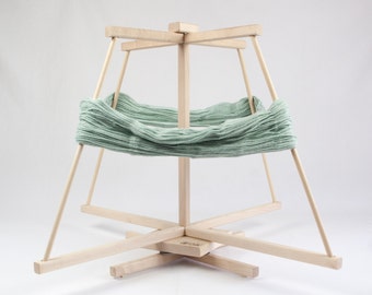 Yarn Swift