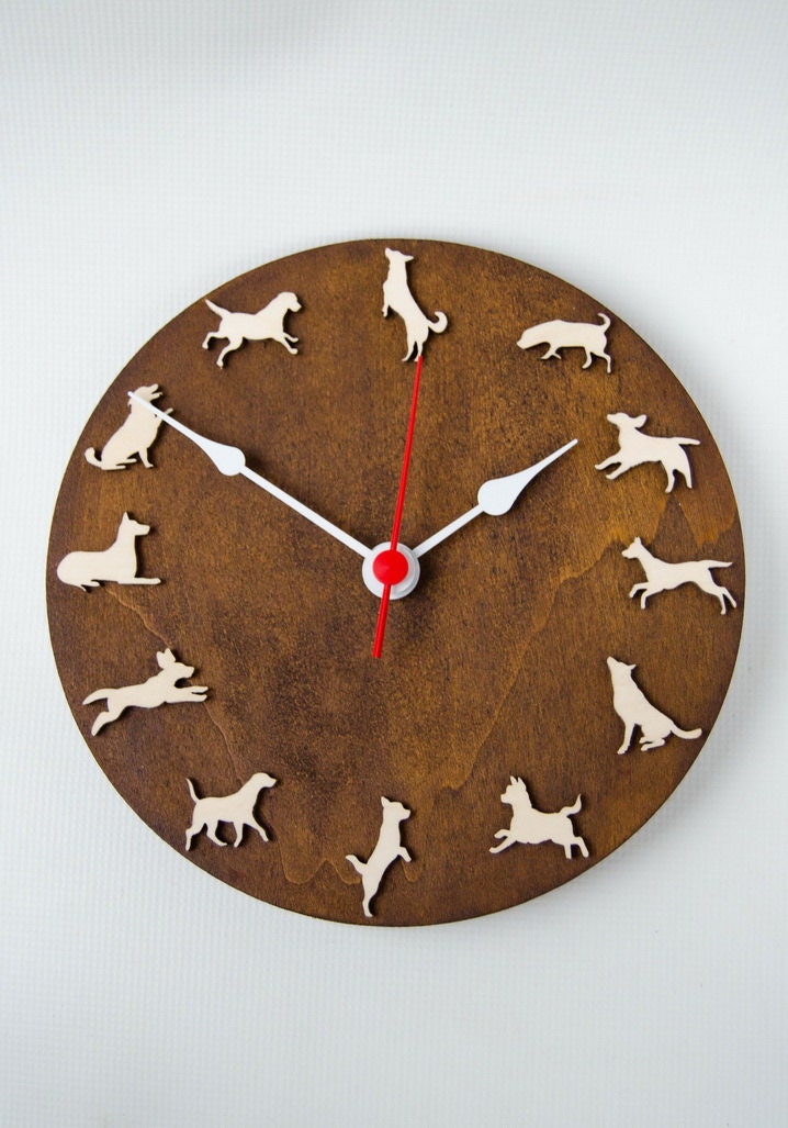 Wood Dog 101 clock different pose dogs pet lovers gift animal