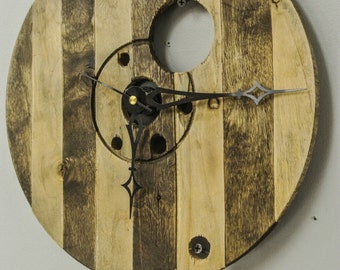 Rustic Spool Top Clock, Unique Rustic Clock, Rope Wrap Around Clock, Rustic Spool Clock, One of a Kind Rustic Wood Clock